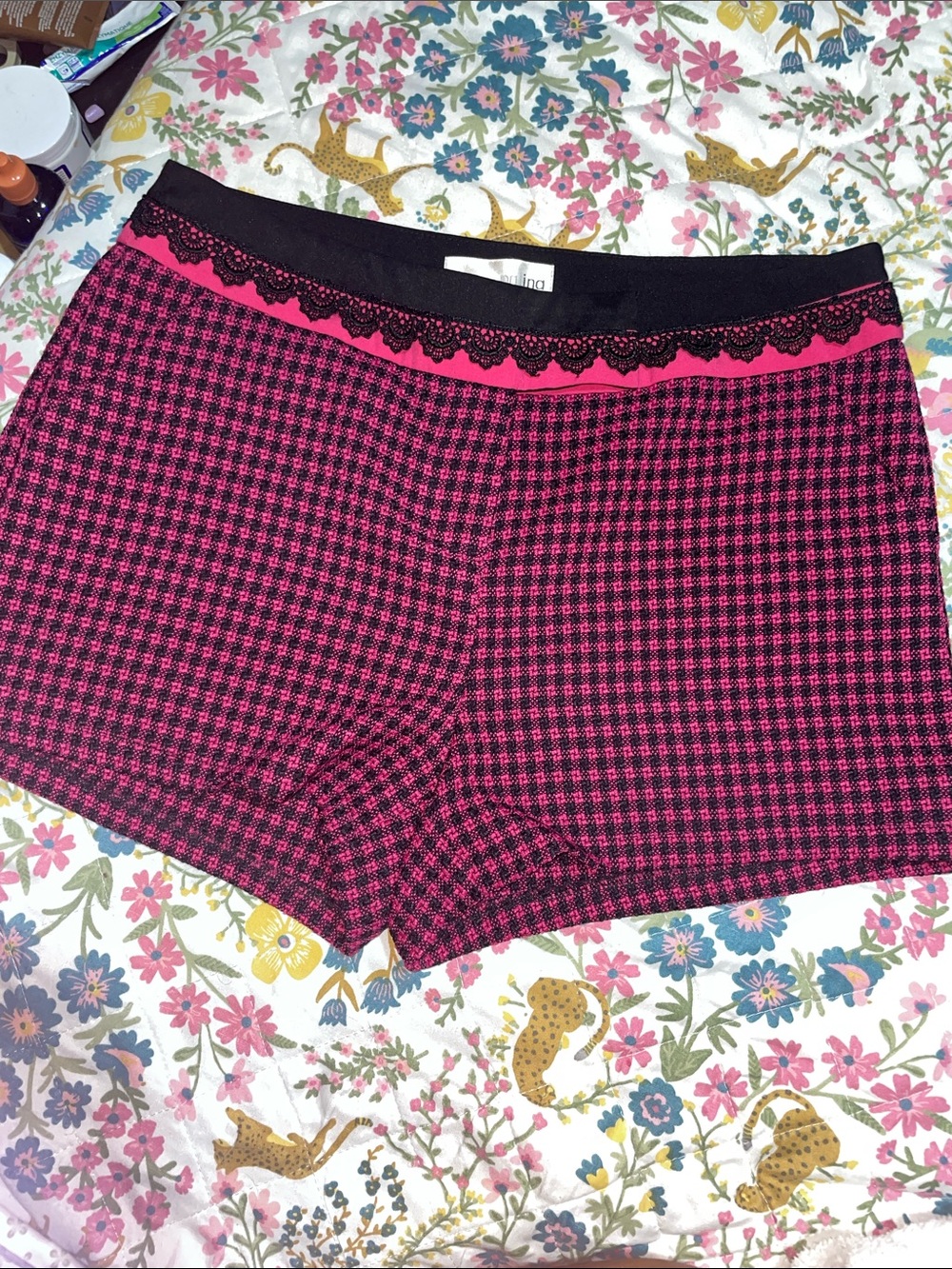 Women's Pink & Black Houndstooth Shorts with Lace Waistband